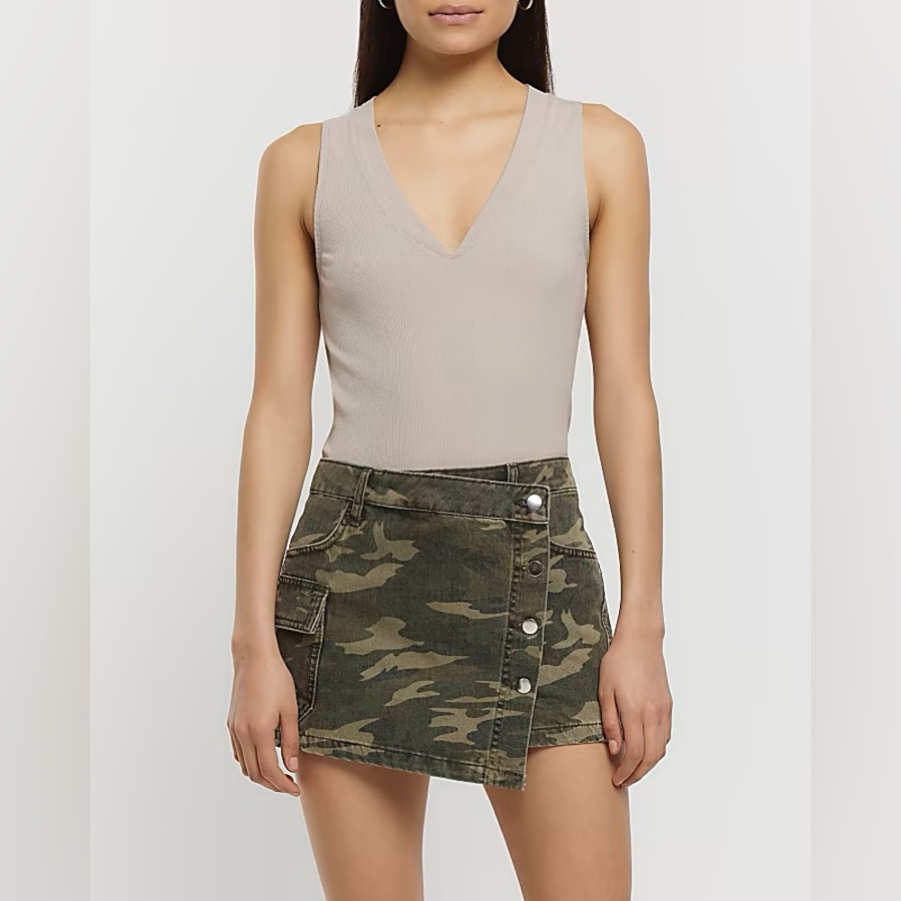River Island cargo skirt. Size 8. Color: Camo khaki